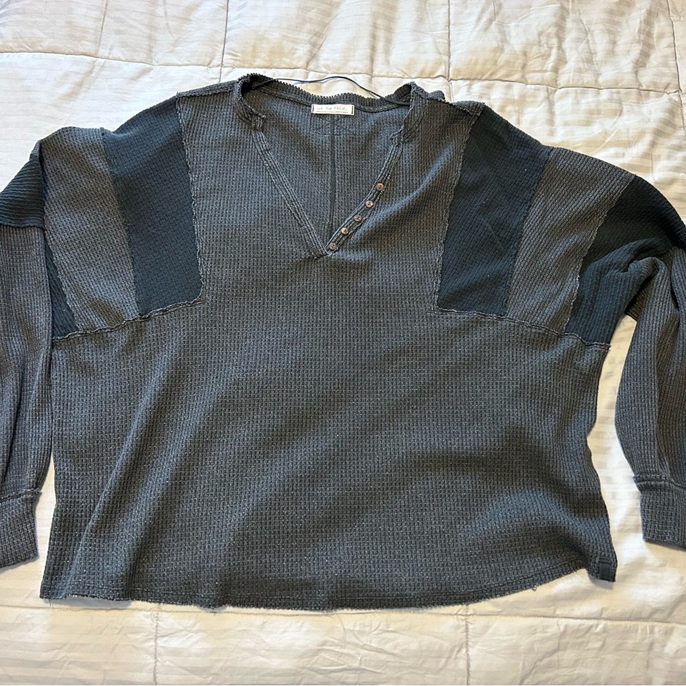 We The Free oversized Gray Long Sleeve Waffle Knit Top